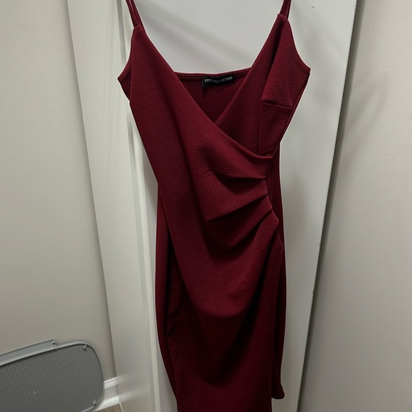 Pretty Little Thing Bodycon Dress - Picture 1 of 2